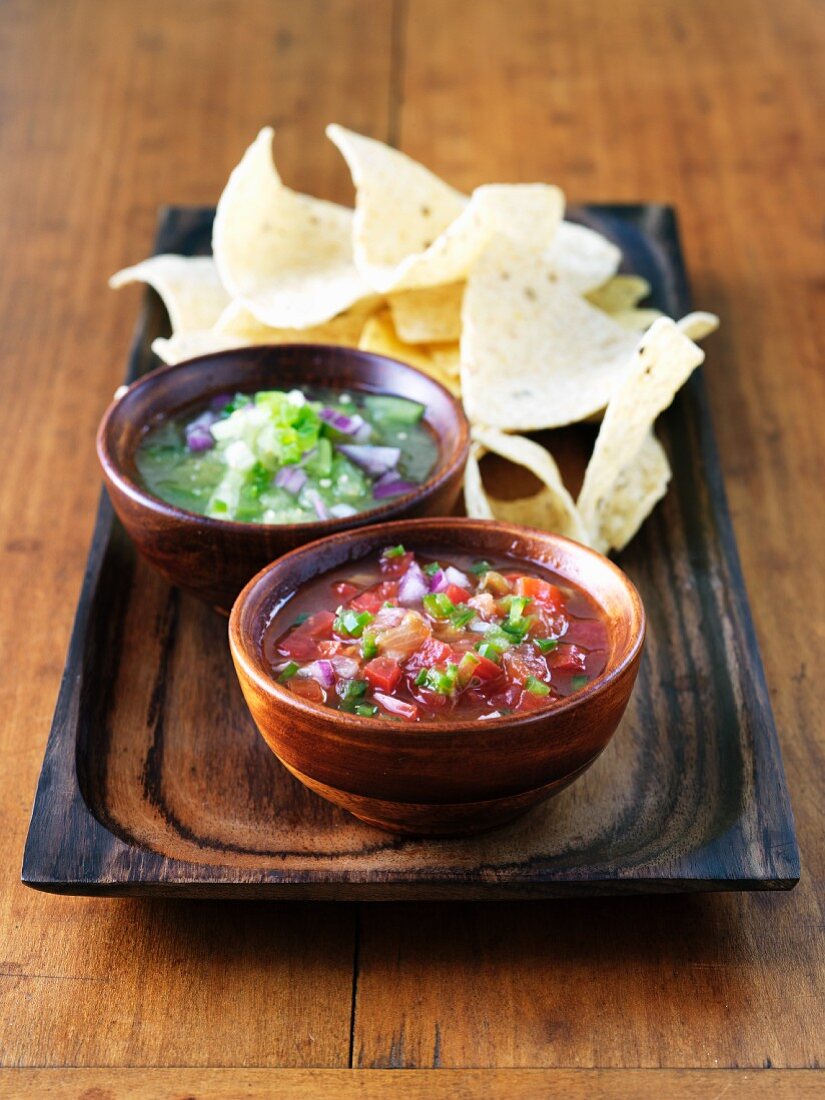 Salsa and Salsa Verde with Tortilla Chips