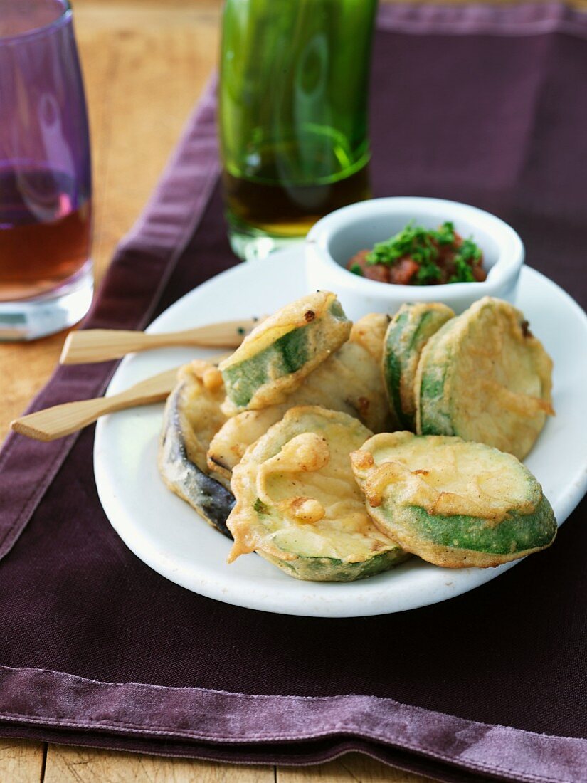 Frittura di melanzane e zucchini (Gebackenes Gemüse, Italien)