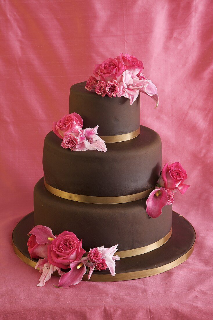 Chocolate Wedding Cake with Pink Roses