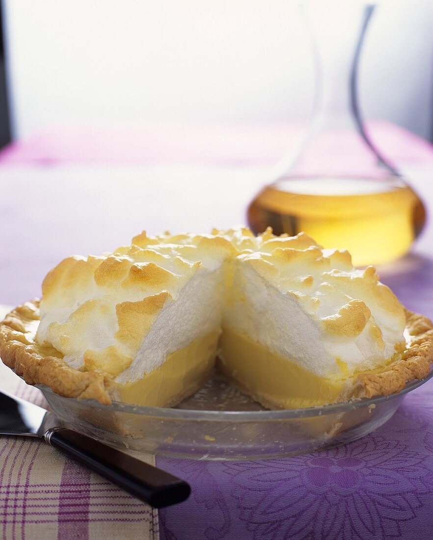 Lemon Meringue Pie, angeschnitten