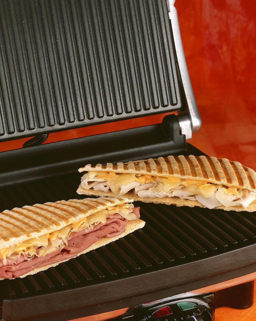 Panini Sandwiches auf Klappgrill