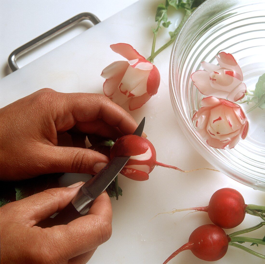Making radish flowers