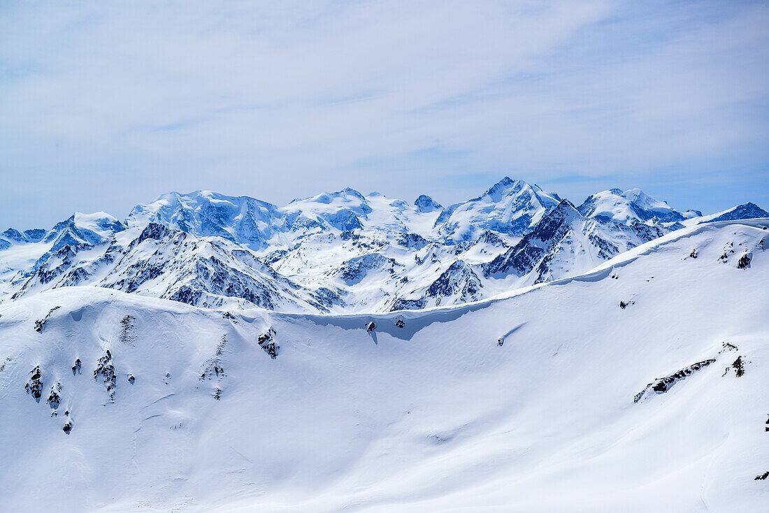 Blick auf Berninagruppe mit Piz Palü und Piz Bernina, Piz Arpiglia, Livignoalpen, Engadin, Graubünden, Schweiz
