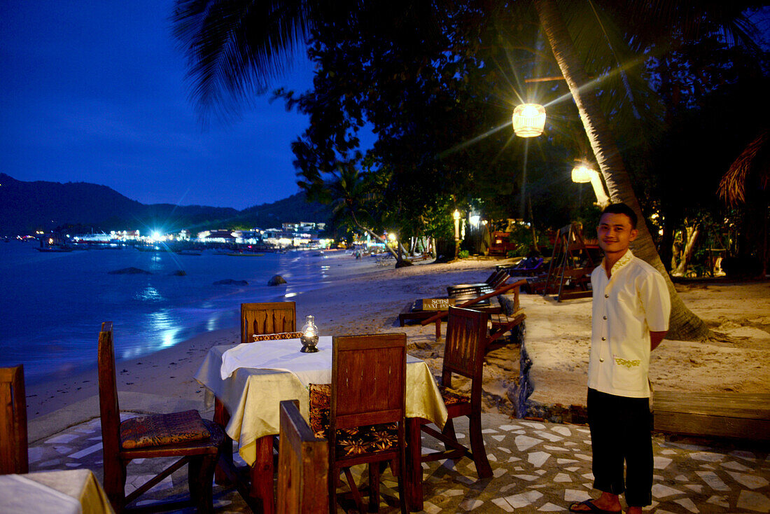 Restaurant am Strand von Ban Mae Hat, Westküste, Insel Tao, Golf von Thailand, Thailand