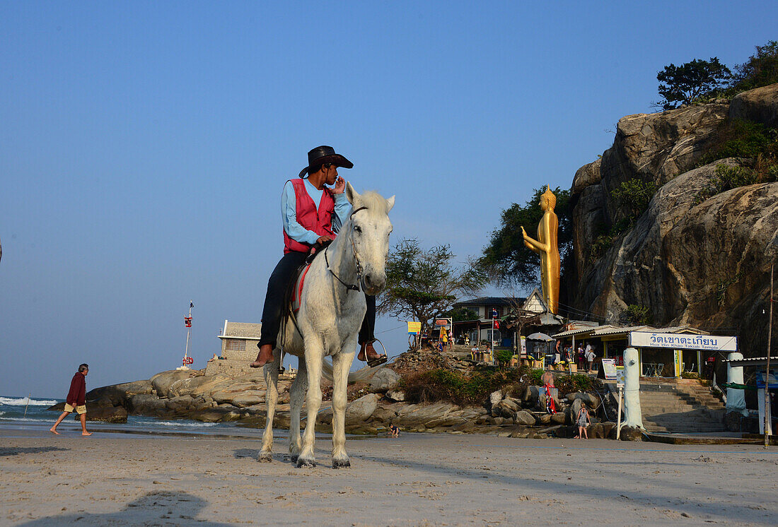 Strand am Khao Takiap Felsen, Hua Hin, Mittel-Thailand, Thailand