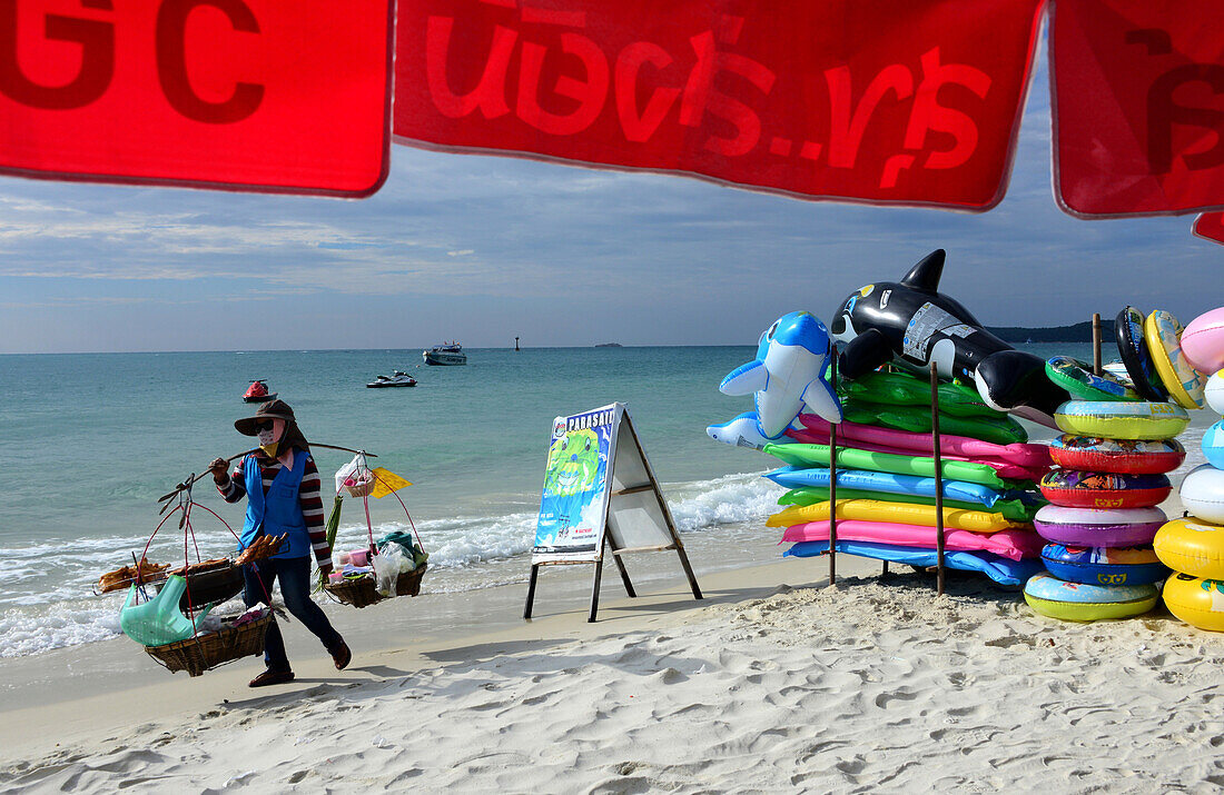 on Hat Sai Kaew beach, Island of Samet, Golf of Thailand, Thailand