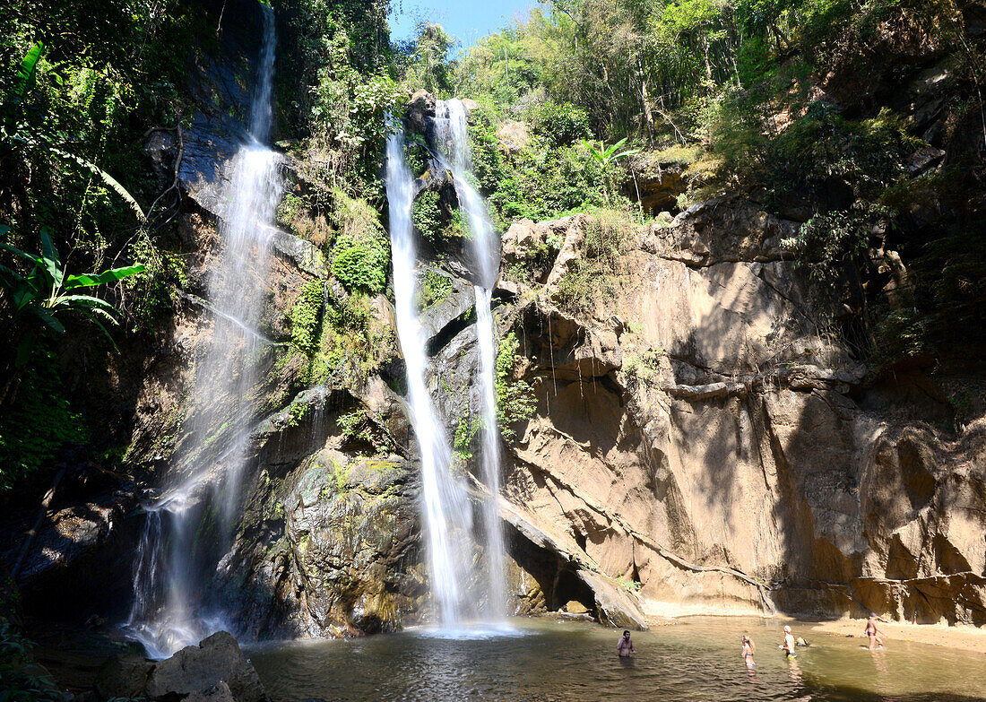 Mork Fa Wasserfall im Nationalpark Doi Suthep bei Pai, Nord-Thailand, Thailand
