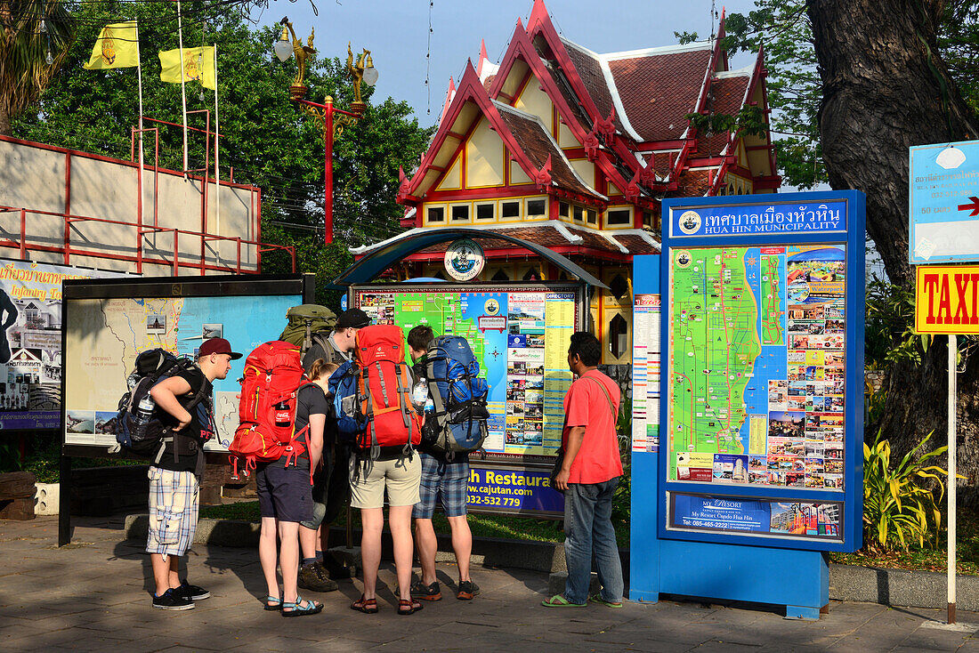 Tourists at Hua Hin railway station, Center-Thailand, Thailand