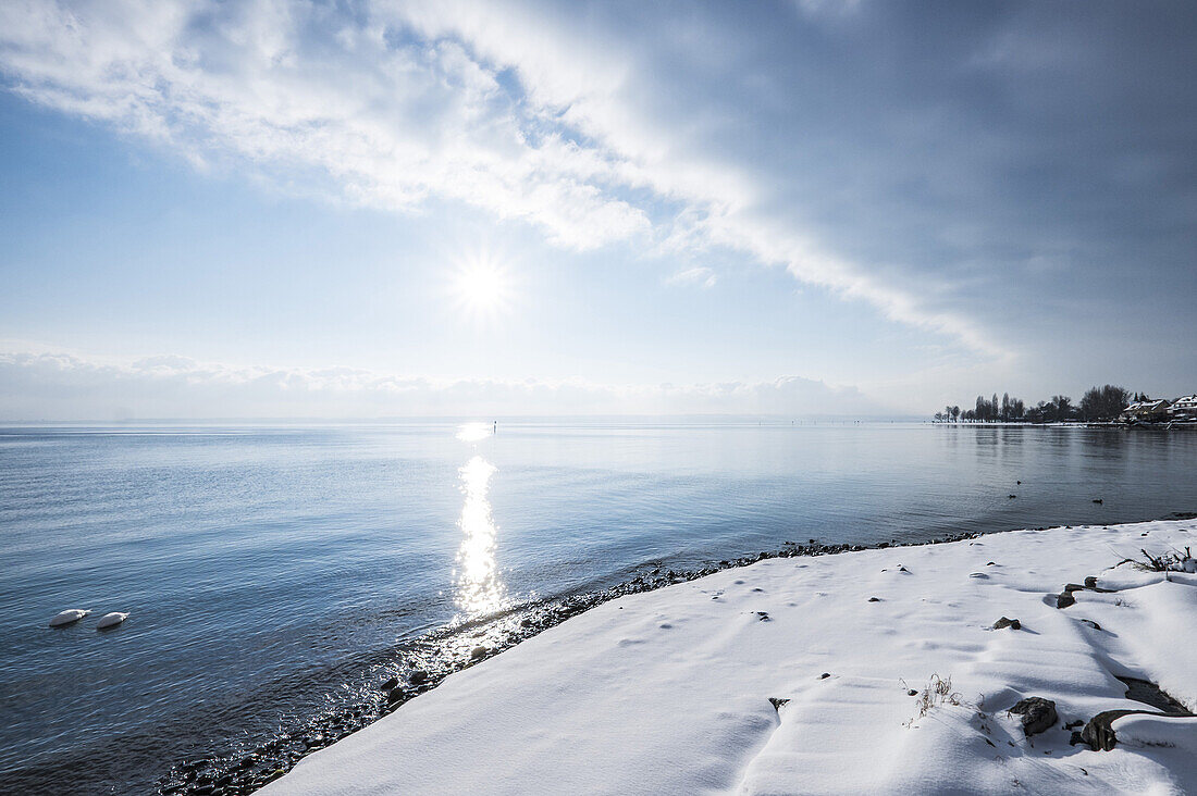 winter view over the lake Bodensee at Immenstaad, lake Bodensee, Baden-Wuerttemberg, south Germany, Germany