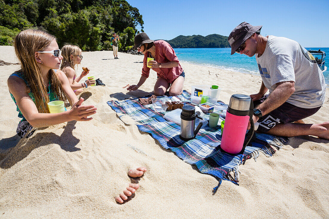 Picnic on the beach, Abel Tasman National Park, South Island, New Zealand