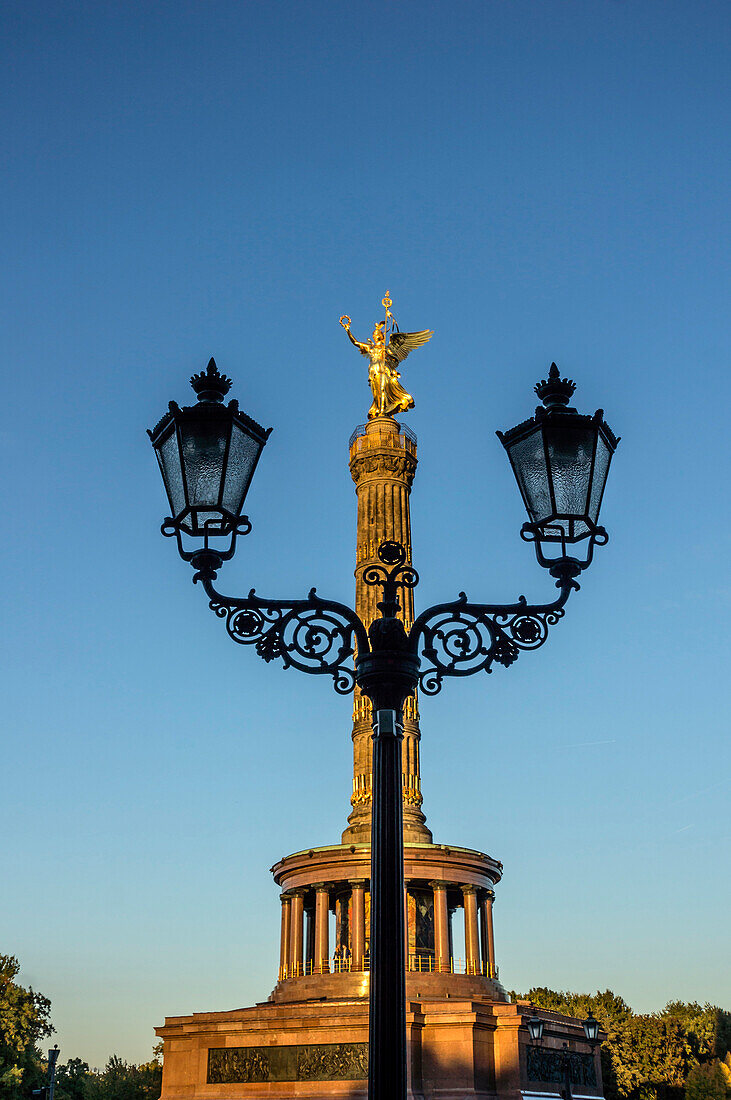 Statue of Victory Column, Siegessaeule, Tiergarten, Berlin Victory Column