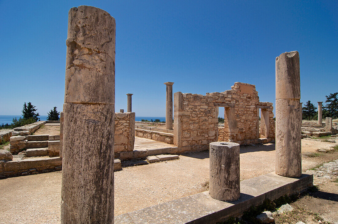 Römische Ruinen Kourion mit Blick über das Meer bei Limassol, Limassol District, Zypern