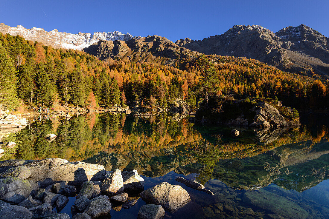 Lake Saoseo (2028 m) with Scima di Saoseo (3264 m), Cima da Rugiul (2987 m) und Piz dal Teo (3049 m), Valposchiavo, Grisons, Switzerland
