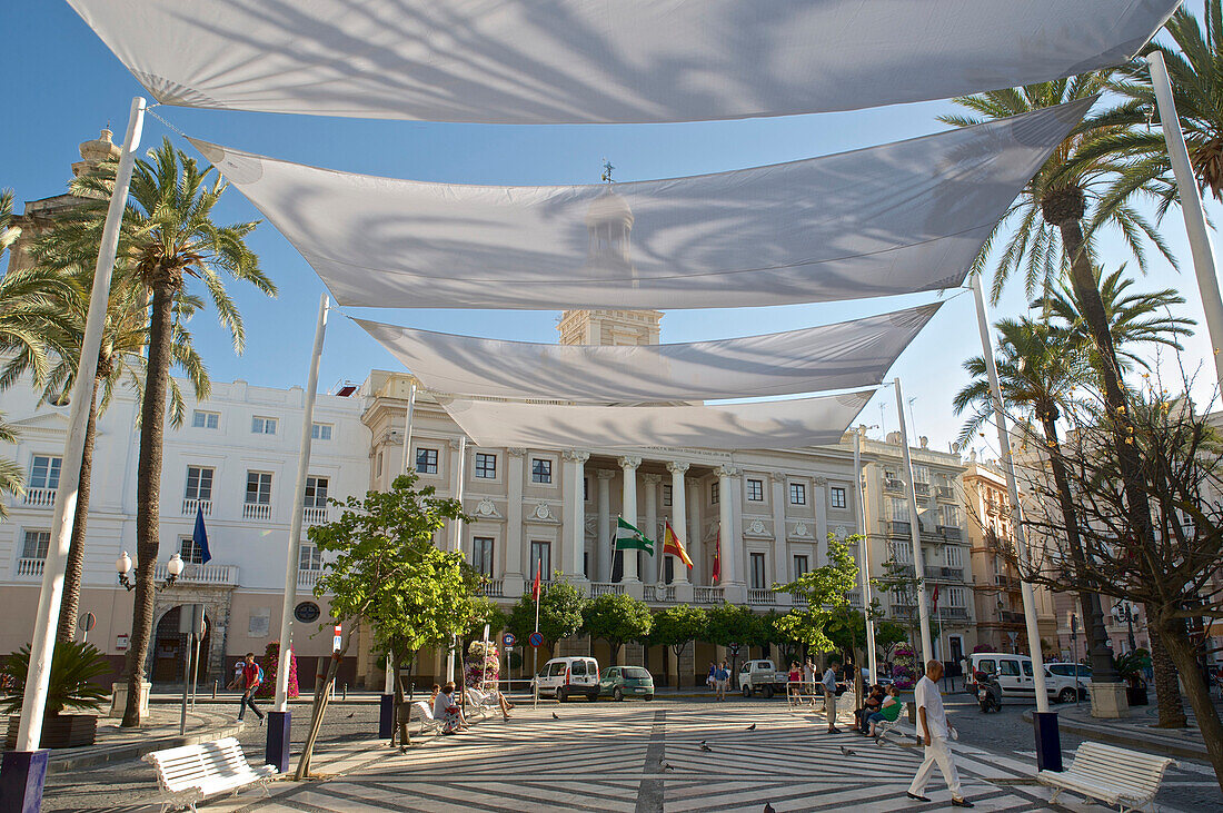Plaza de San Juan de Dios with palm trees and sunsails, Cadiz, Andalusia, Spain, Europe
