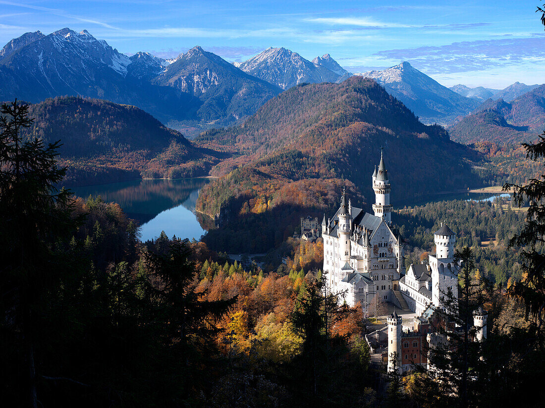 Neuschwanstein castle with lake Alpsee, Fuessen, Allgaeu, Bavaria, Germany