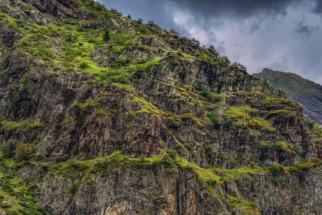 Berglandschaft, Valle de Hecho, Parque Valles Occidentales, Pyrenäaen, Provinz Huesca, Aragon, Aragonien, Nordspanien, Spanien