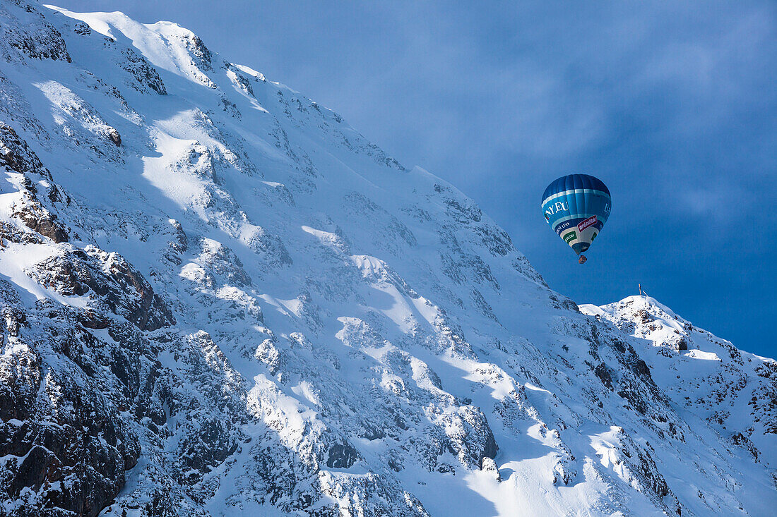 hot-air-balloon above Tennengebirge, Salzburg, Austria
