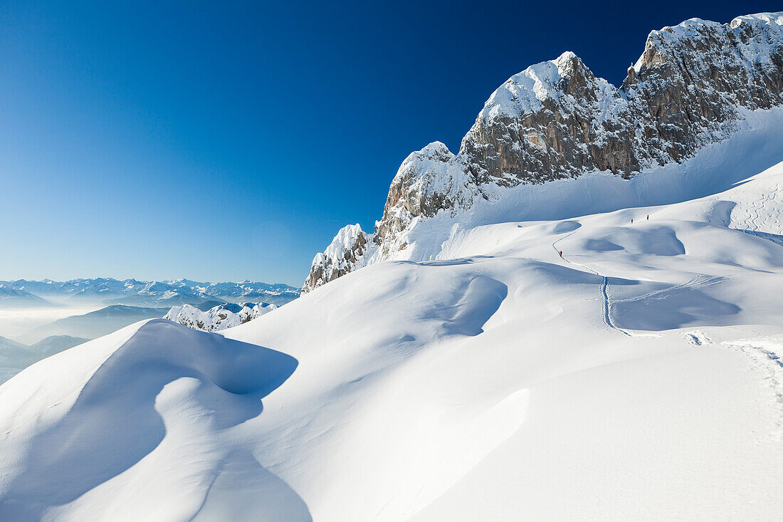 Skitourengeher, Riffl im Tennengebirge, Salzburg, Österreich