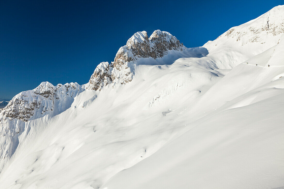 Backcountry skiers, riffl in the Tennengebirge mountains, Salzburg, Austria