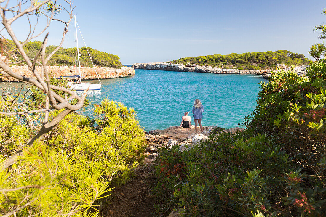 beach at Cala Sa Nau, tourist, Mediterranean Sea, near Portocolom, Majorca, Balearic Islands, Spain, Europe