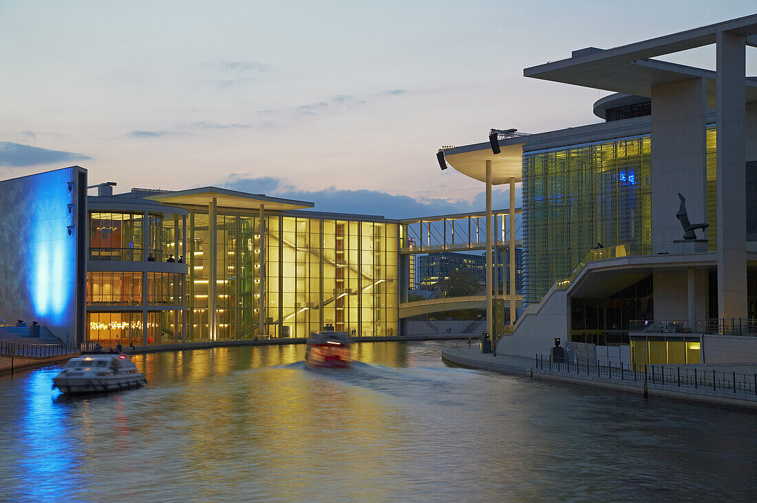 River Spree at the Reichstag in Berlin, Germany, Europe