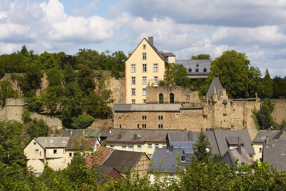 View of Dhaun castle at Hochstetten-Dhaun, Administrative district of Bad-Kreuznach, Region of Naheland, Rhineland-Palatinate, Germany, Europe