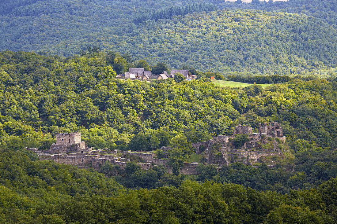 Schmidtburg ruin and reconstructed celtic sttlement Altburg near Bundenbach, Administrative district of Birkenfeld and Bad Kreuznach, Region of Hunsrueck, Rhineland-Palatinate, Germany, Europe