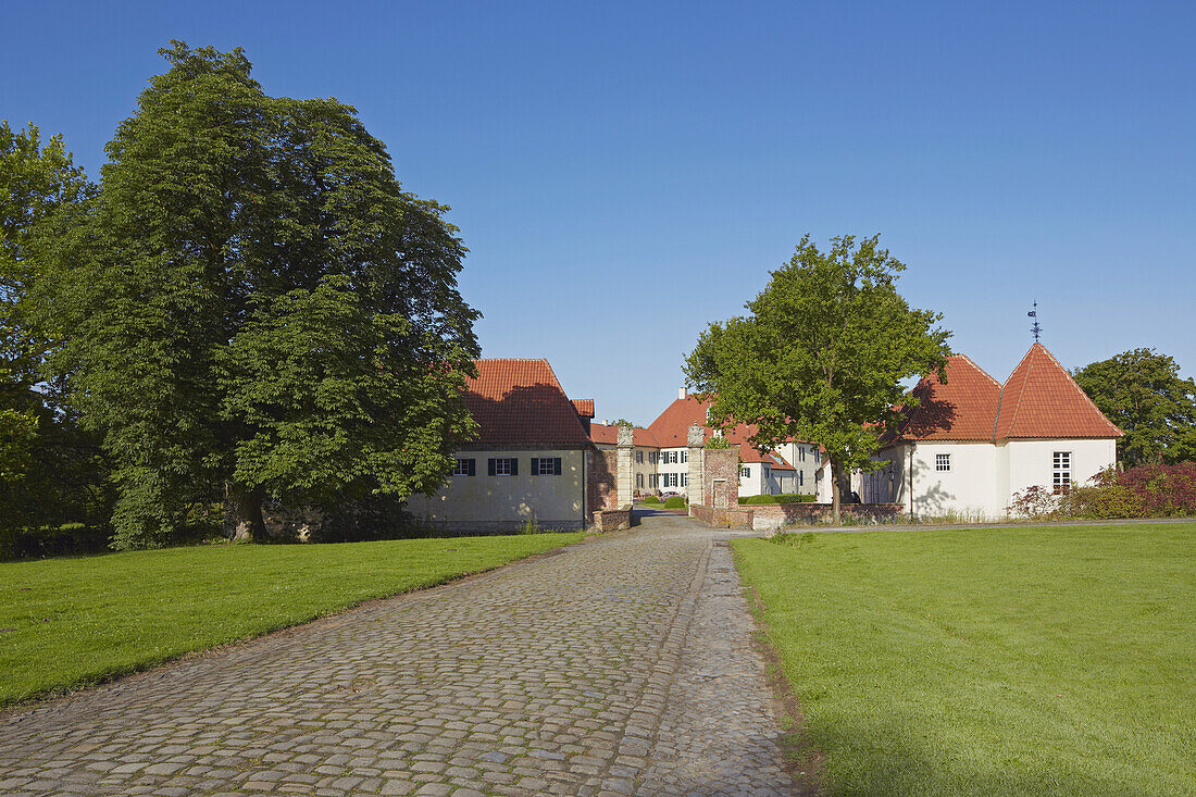 Haus Vornholz (1666) near Ostenfelde , Muensterland , North Rhine-Westphalia , Germany , Europe
