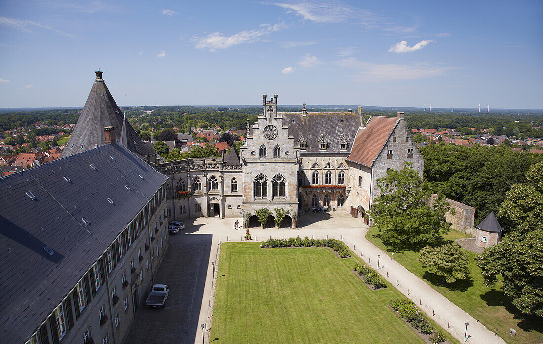 Höhenburg Bentheim , <Kronenburg> , Neugotischer Palas , Bad Bentheim , Münsterland , Niedersachsen , Deutschland , Europa