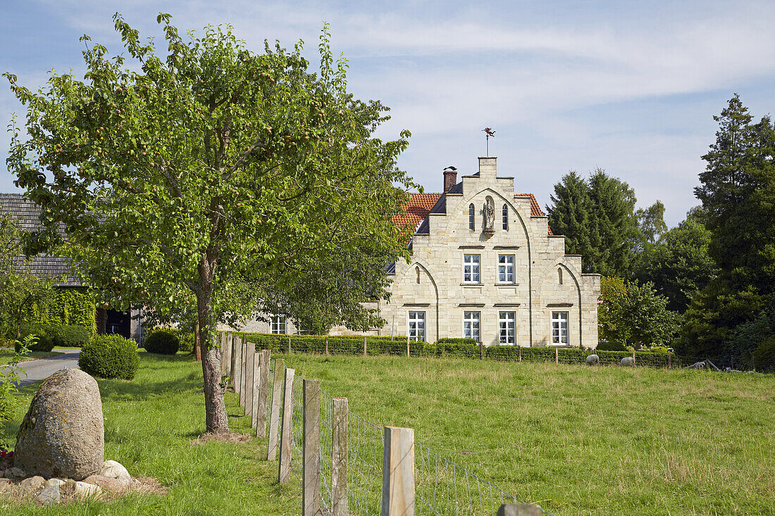 Old farmhouse , Billerbeck , Baumberge , Muensterland , North Rhine-Westphalia , Germany , Europe