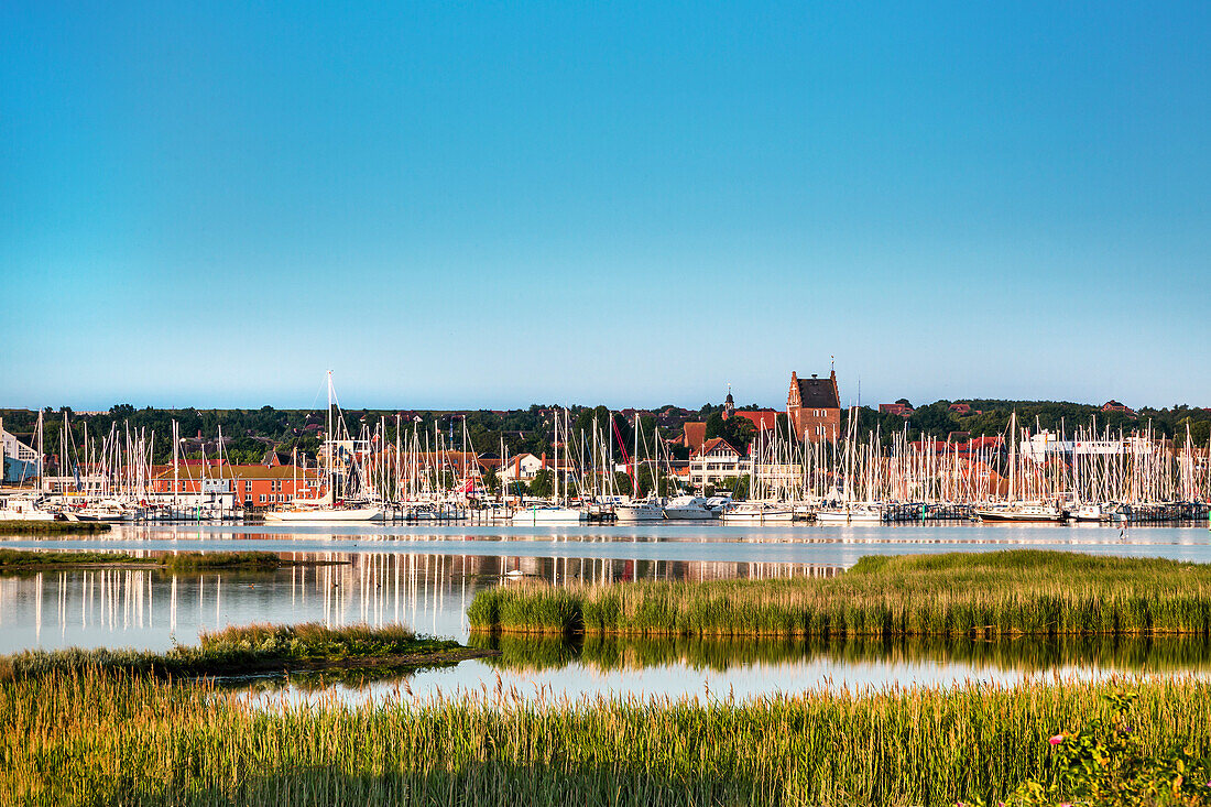 Blick von der Halbinsel Graswarder auf Heiligenhafen, Ostsee, Schleswig-Holstein, Deutschland