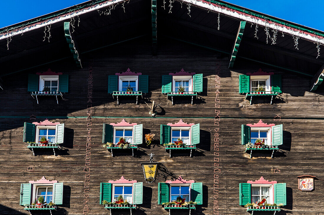 Traditionelles Haus in Zell am See, Salzburger Land, Österreich