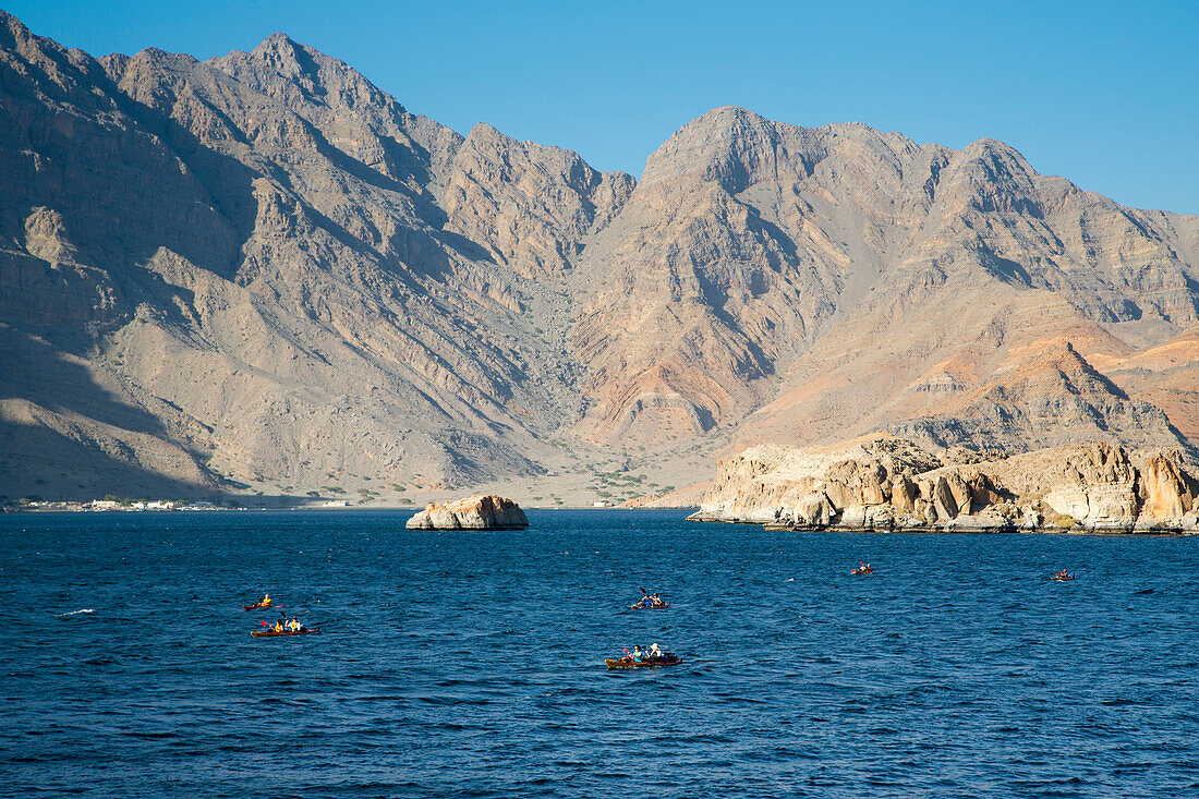 Sea kayaking excursion to Telegraph Island in fjord of Musandam Peninsula, near Khasab, Musandam, Oman