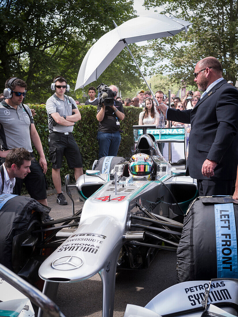 Lewis Hamilton, Goodwood Festival of Speed 2014, Rennsport, Autorennen, Classic Car, Goodwood, Chichester, Sussex, England, Großbritannien