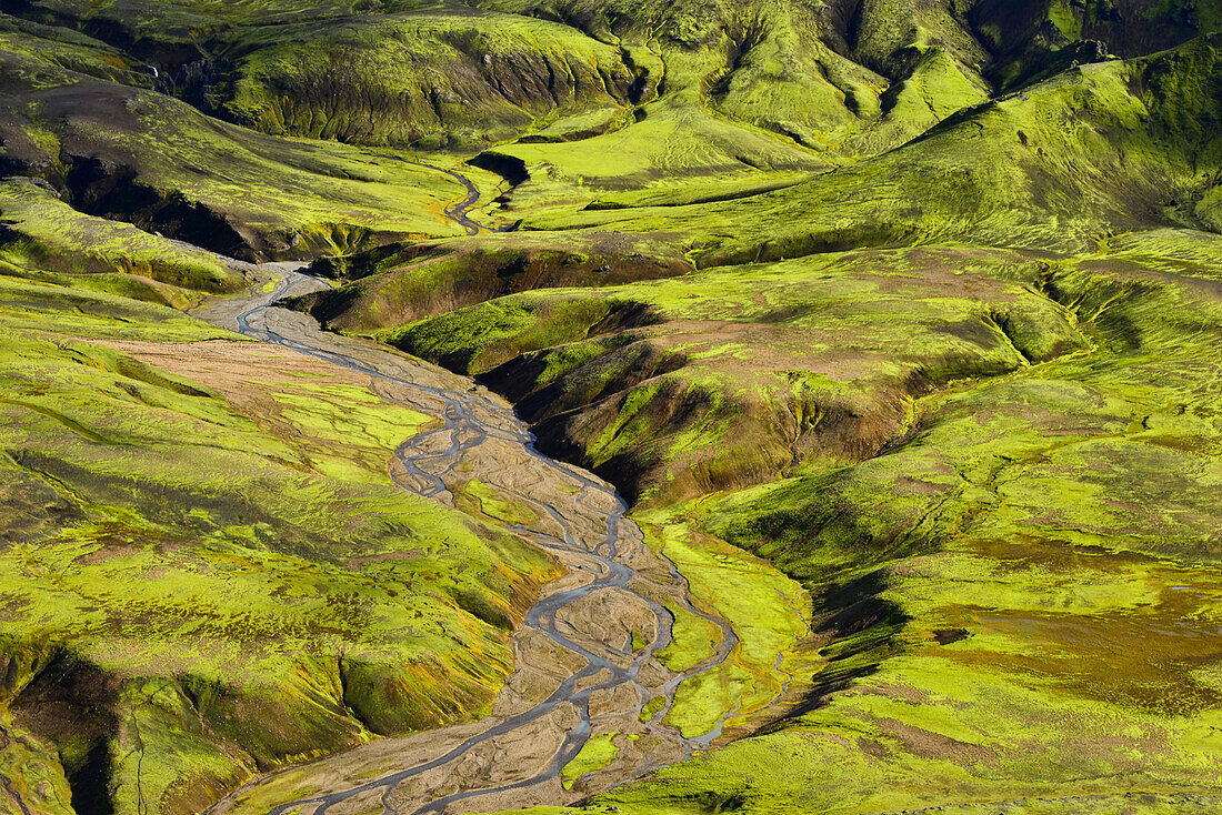 Aerial view of green mountains and river valley, Fjallabak, Highlands, South Iceland, Iceland, Europe