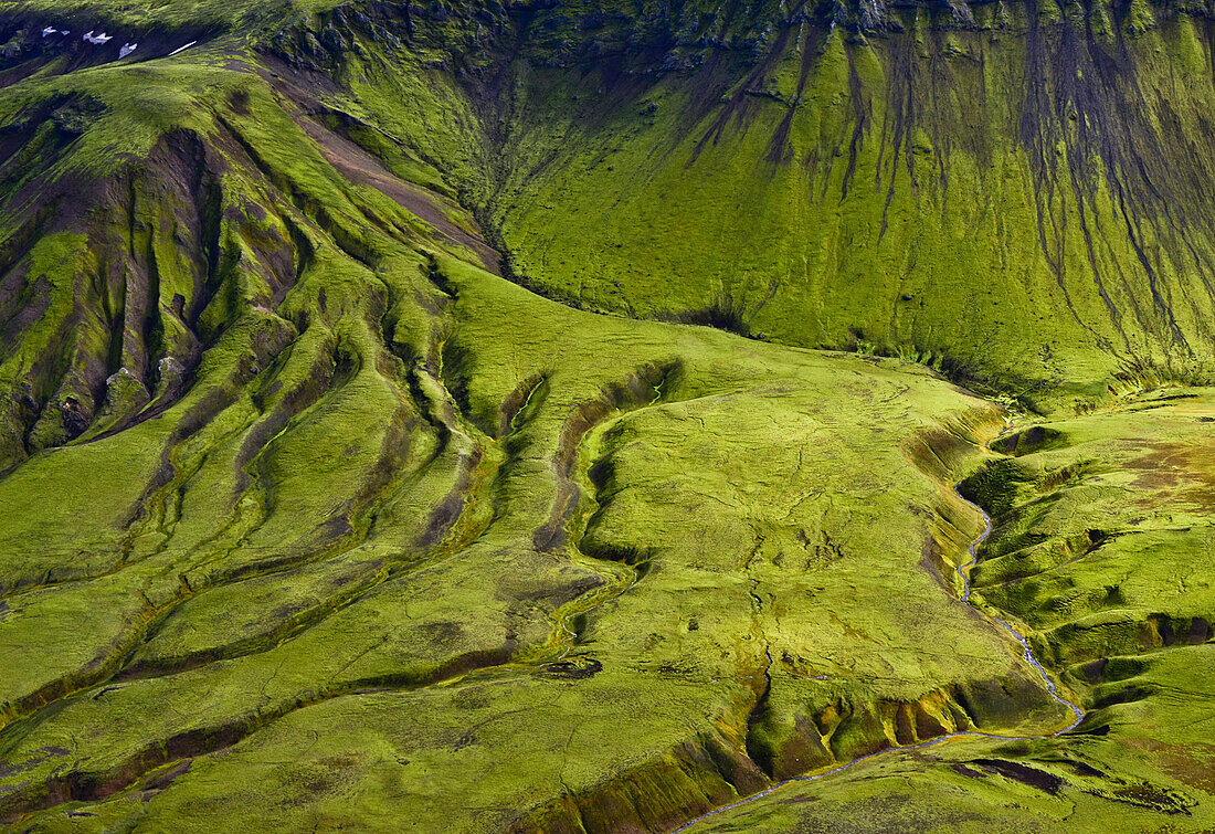 Aerial view of green mountains and river valley, Fjallabak, Highlands, South Iceland, Iceland, Europe