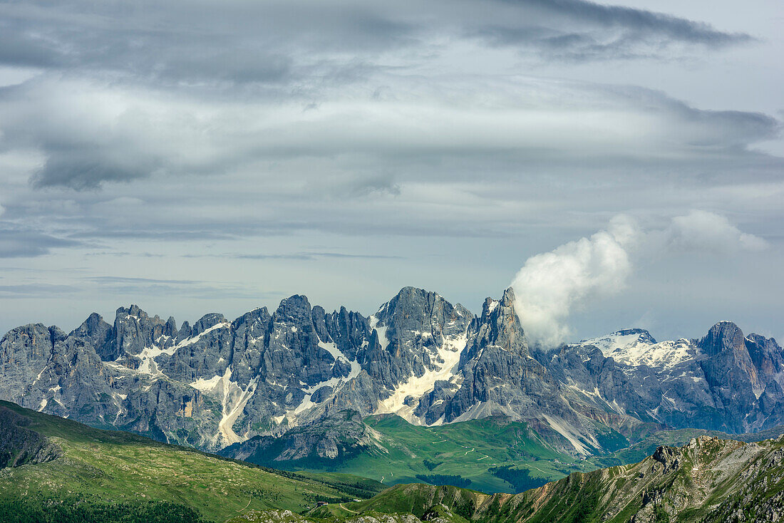 Blick auf Palagruppe, von Latemarspitze, Latemargruppe, UNESCO Weltnaturerbe Dolomiten, Dolomiten, Trentino, Italien