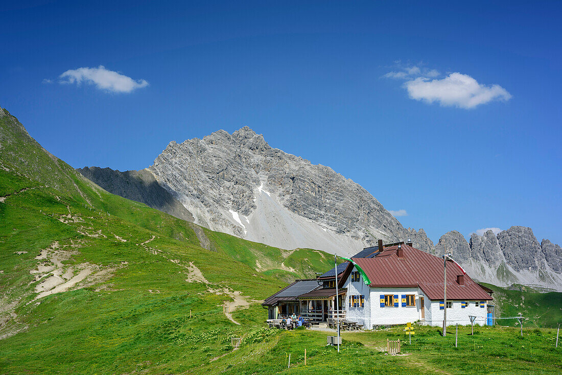 Hut Kaiserjochhaus in front of Fallesinspitze, Lechtal Alps, Tyrol, Austria