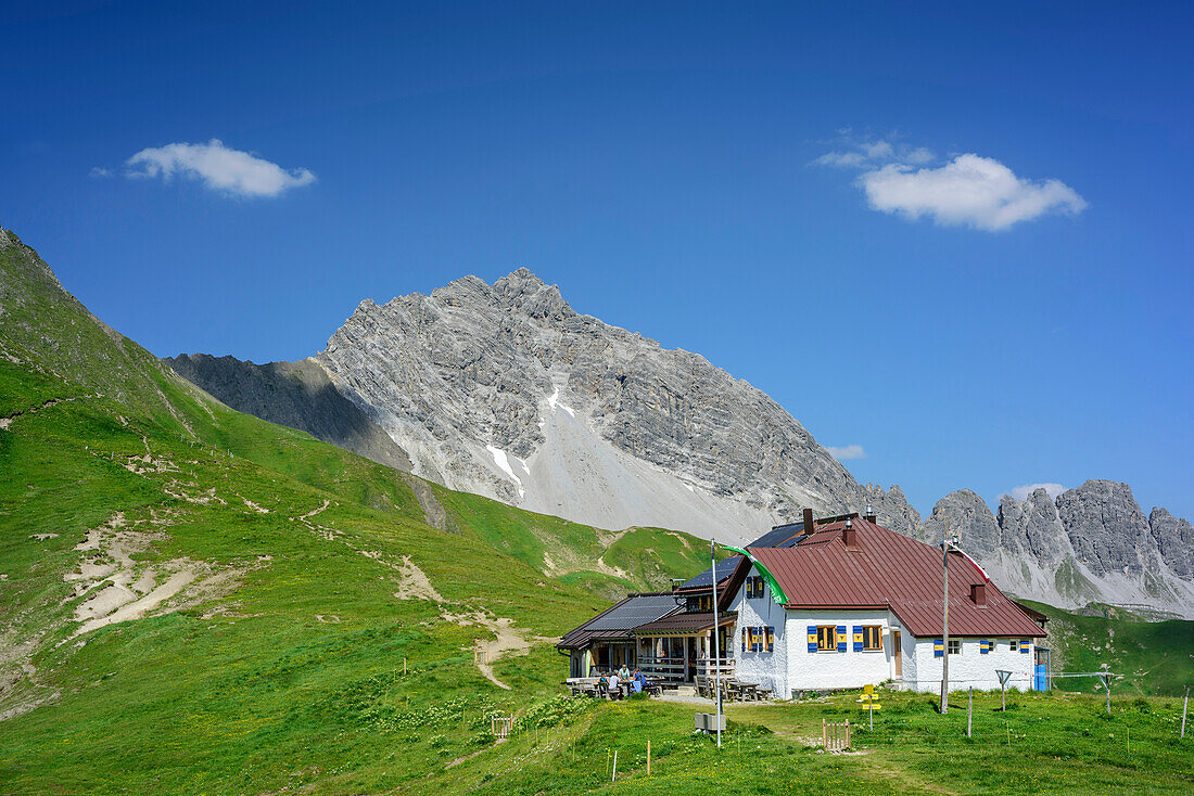 Kaiserjochhaus vor Fallesinspitze, Lechtaler Alpen, Tirol, Österreich