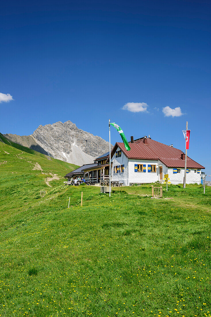 Hut Kaiserjochhaus in front of Fallesinspitze, Lechtal Alps, Tyrol, Austria