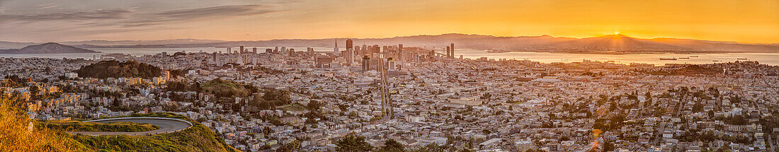 Panoramic view of San Francisco cityscape, California, United States, San Francisco, California, USA