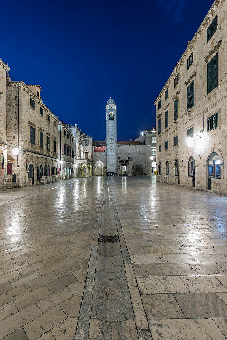 Town square, buildings and tower illuminated at night, Dubrovnik, Dubrovnik-Neretva, Croatia, Dubrovnik, Dubrovnik-Neretva, Croatia