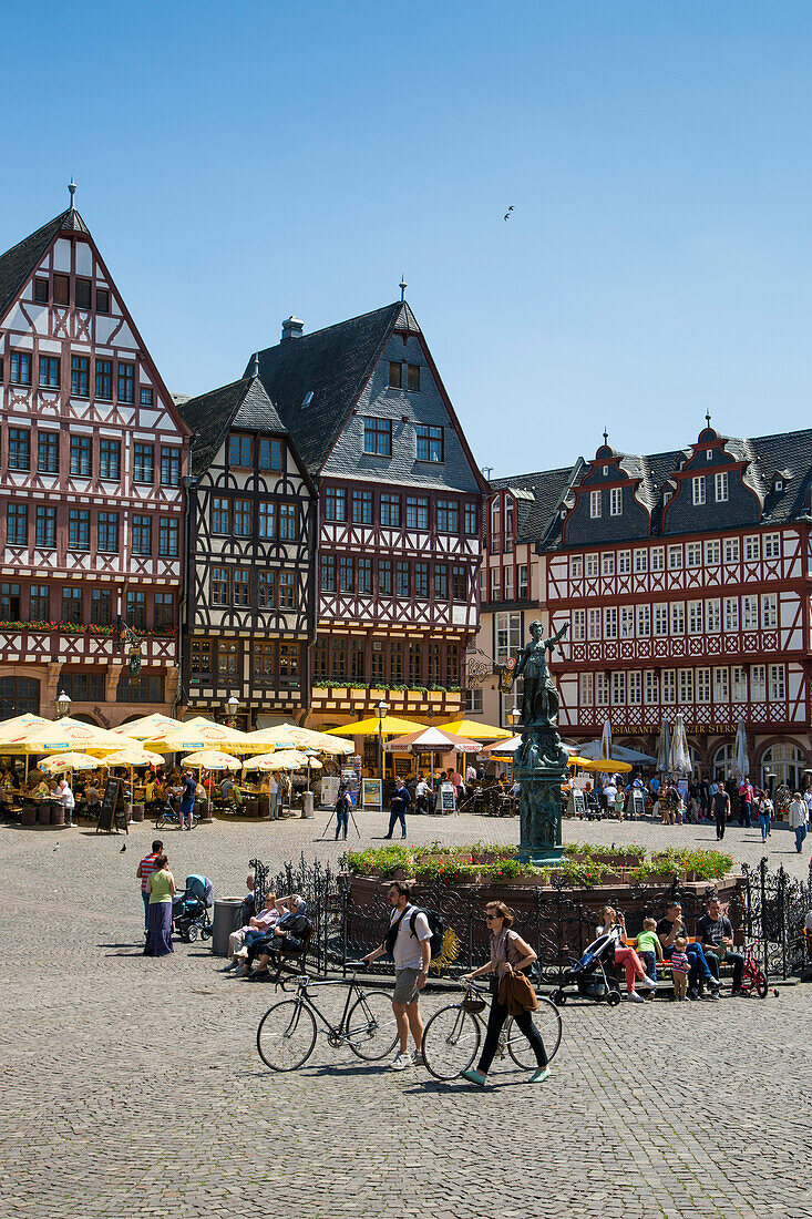 Half-timbered buildings on Roemerberg square, Frankfurt am Main, Hessen, Germany, Europe