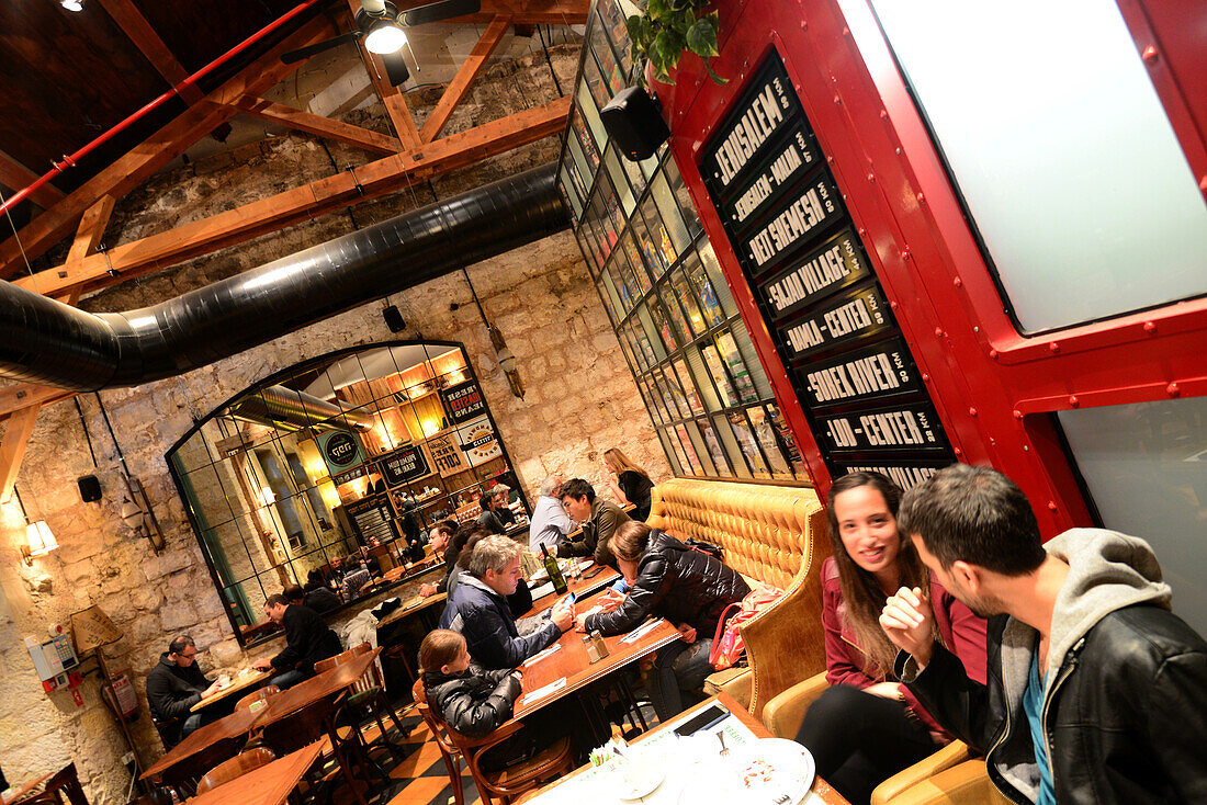 Landwer cafe in der old Train Station, Jerusalem, Israel