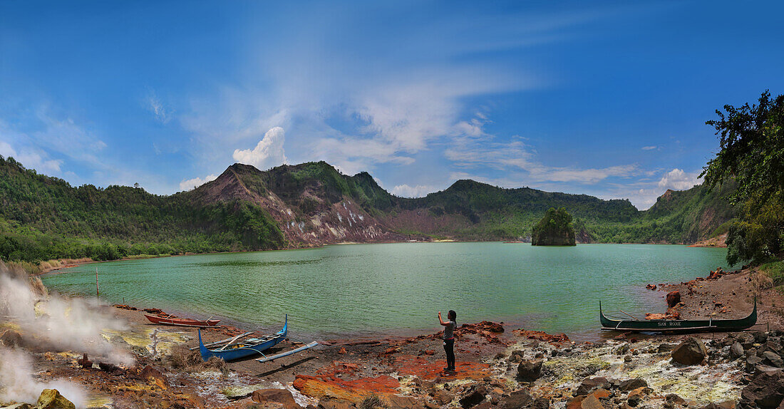 Kratersee, Taalsee, Süßwassersee innerhalb einer Caldera, Batangas, Luzon, Philippines, Asien