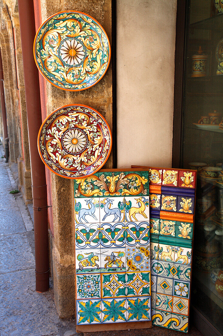 Italy, Sicily, province of Catania, Caltagirone, ceramic shop