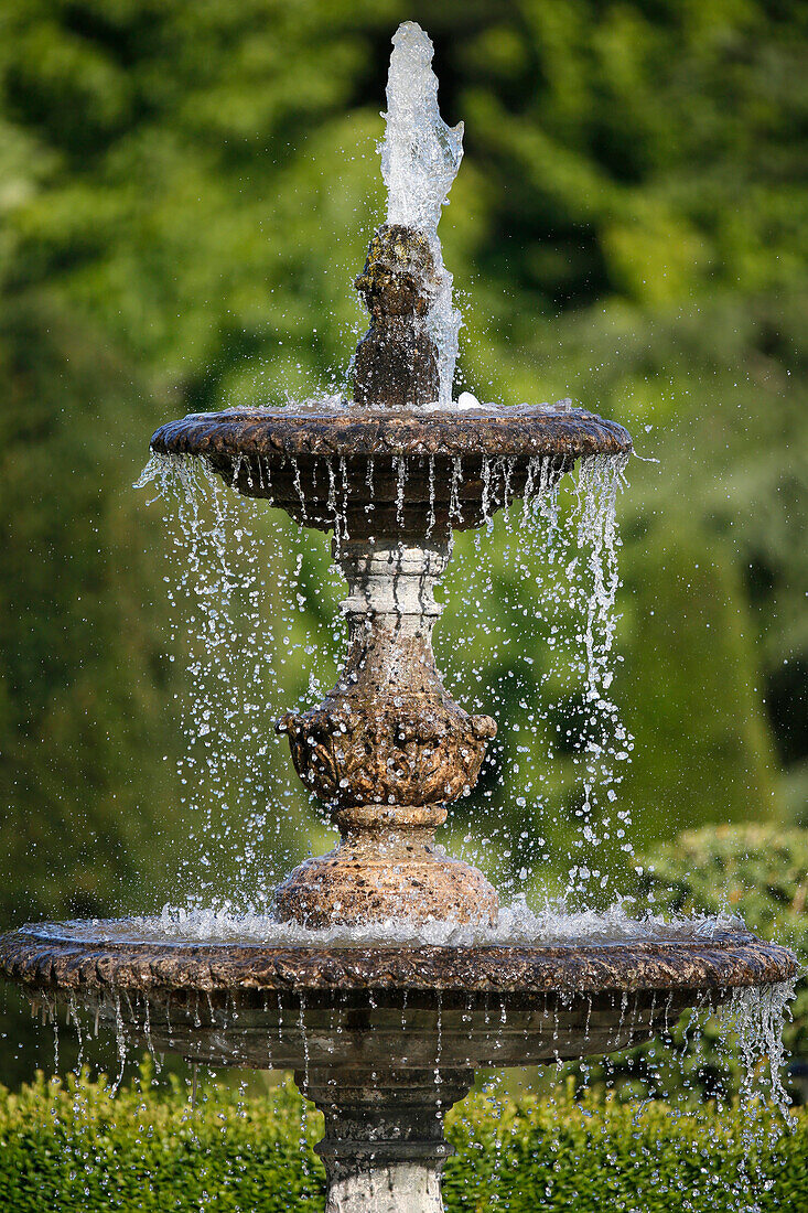 Fountain. Saint-Sauveur-en-Puisaye. France.