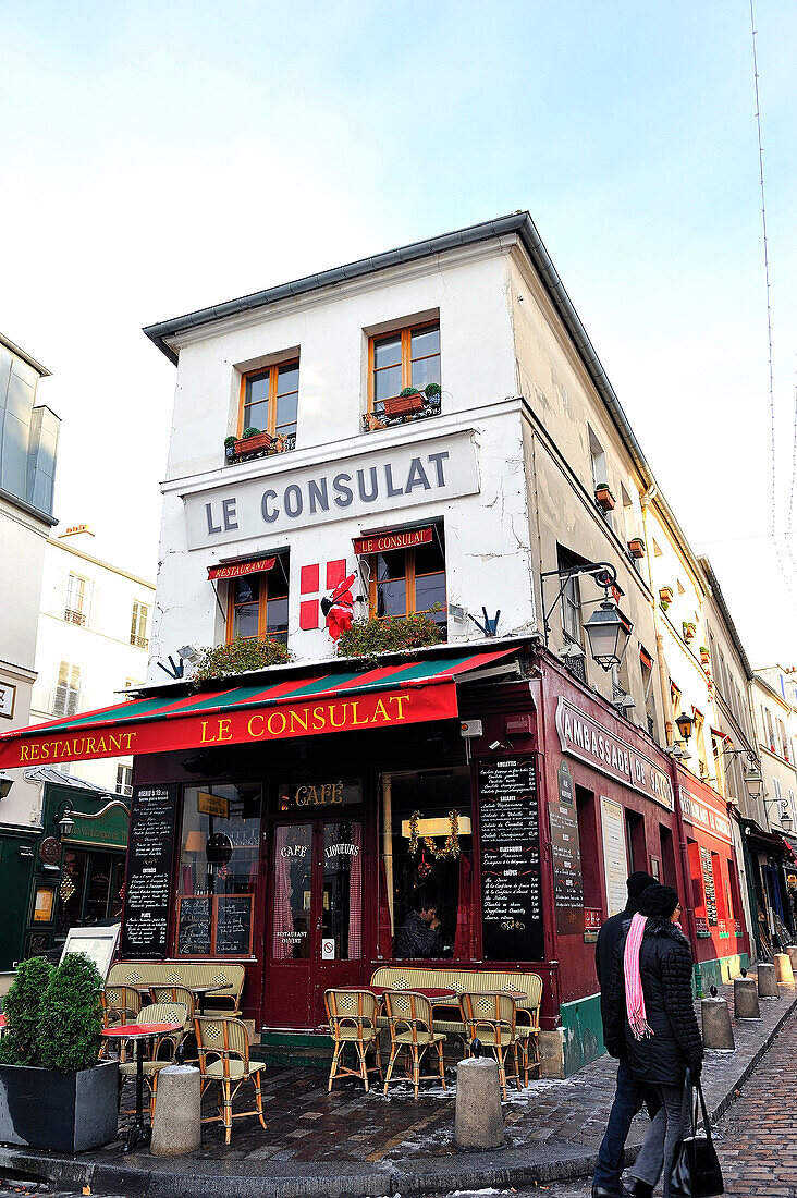 France, Paris, Montmartre, facade and terrace of a restaurant