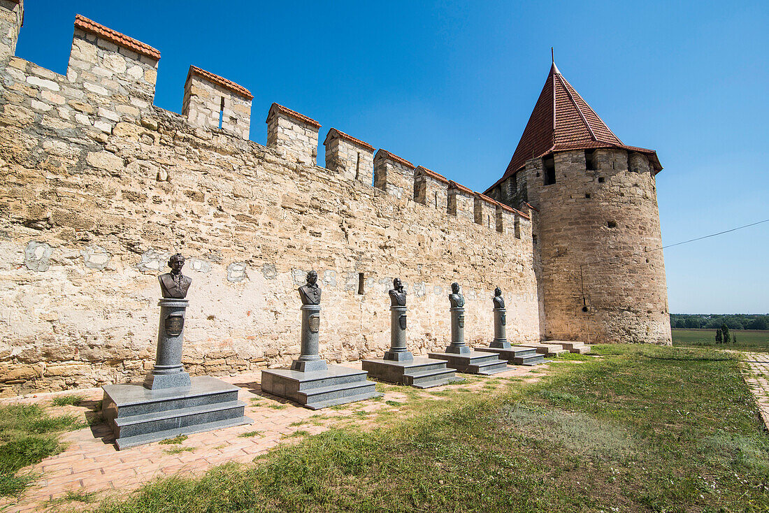 Heroes statues in front of the Bender fortress in Bender, Republic of Transnistria, Moldova, Europe