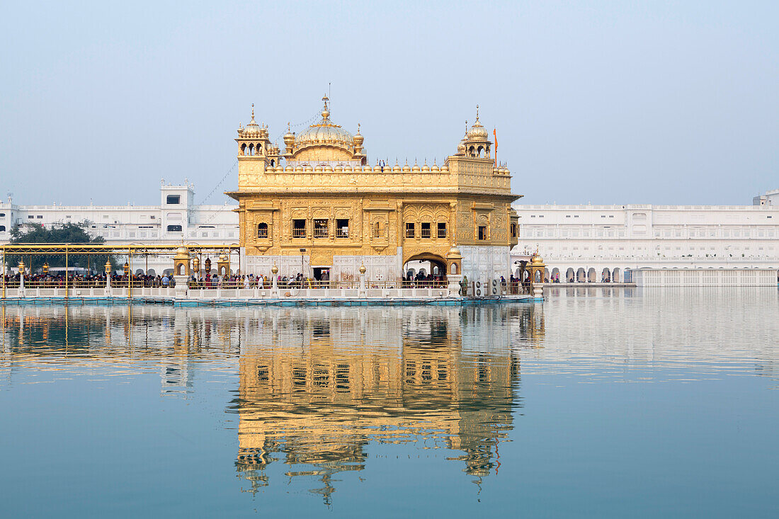 The Harmandir Sahib (The Golden Temple), Amritsar, Punjab, India, Asia